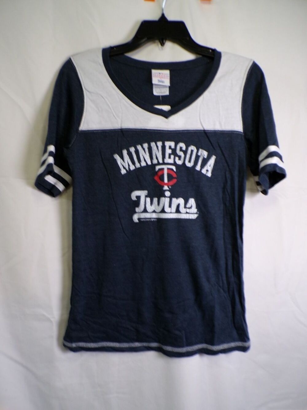 Campus Lifestyle Women's Minnesota Twins V-Neck Ringer T-Shirt Size M Blue